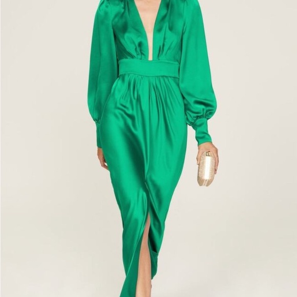 Elegant Green Satin Dress - Picture 1 of 2